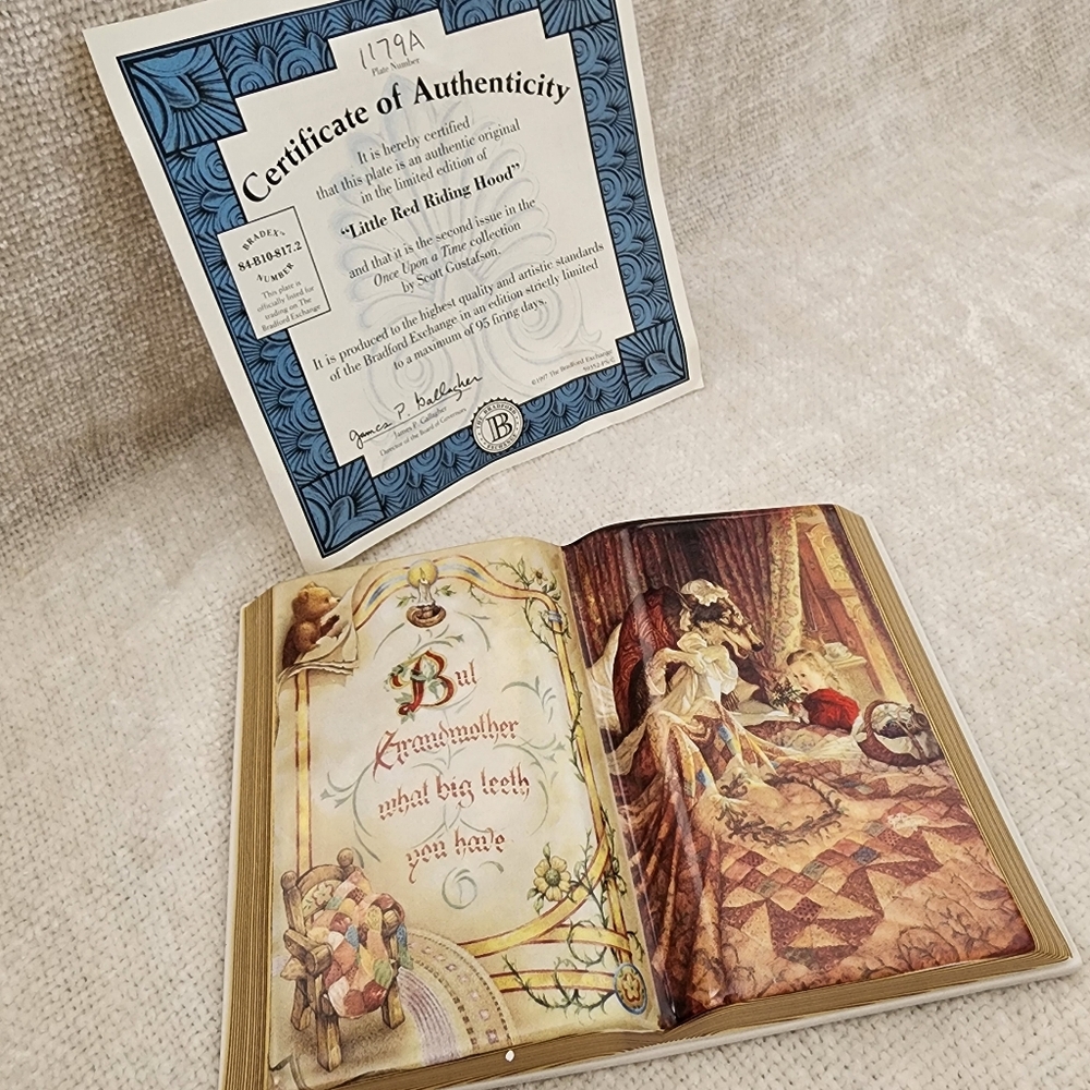 Little Red Riding Hood storybook plate and COA- NIB- 1997